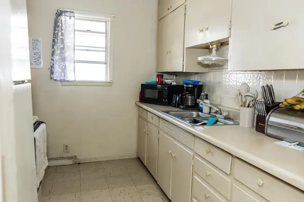 656-658 S Front St, Salina, KS 67401