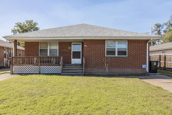656-658 S Front St, Salina, KS 67401