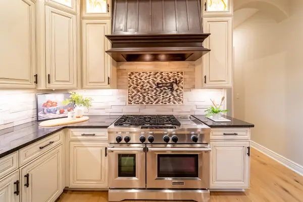 11100 Fremont Cir, Mulvane, KS 67110