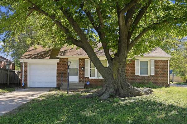 1302 N Crestway, Wichita, KS 67208