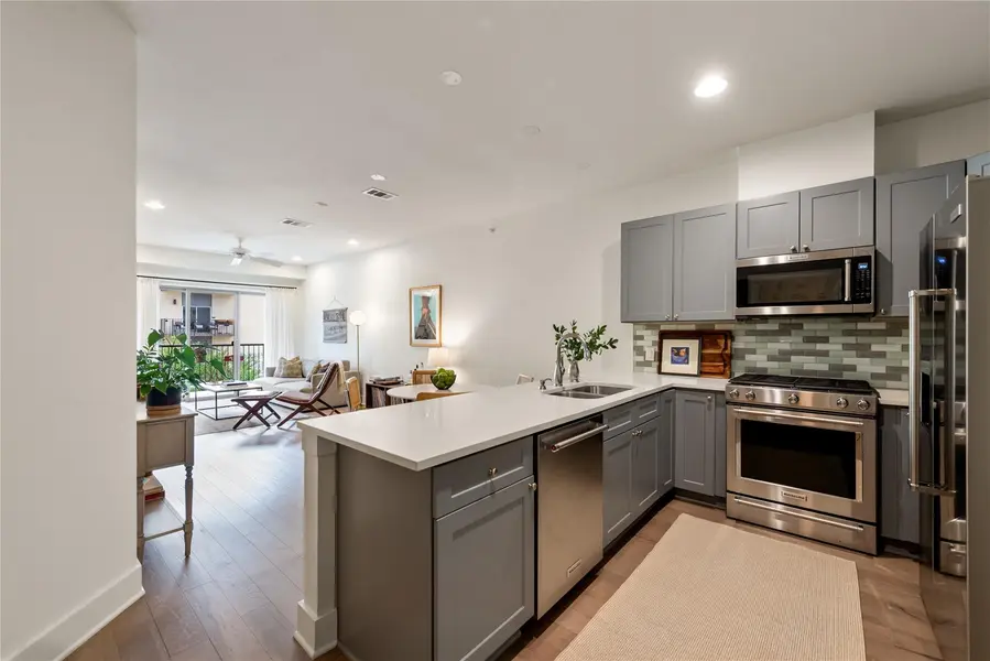 908 NUECES ST #37, Austin, TX 78701
