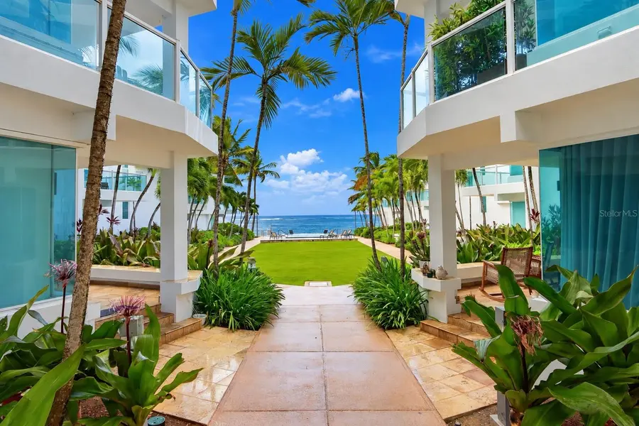 19 PASEO BALANDRA, BALANDRAS DE ARRECIFE #3, Vega Alta, PR 00692