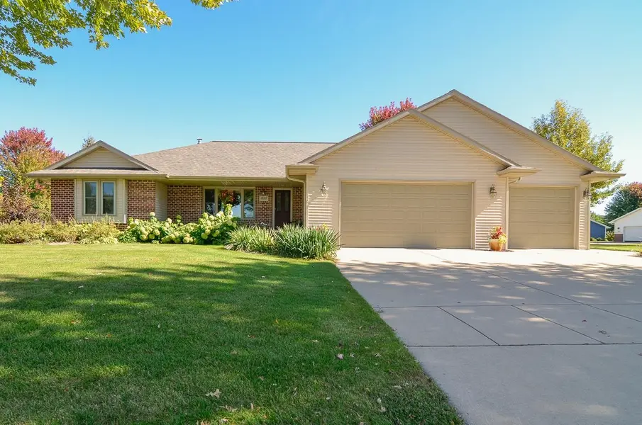 1520 INSPIRATION AVE, New Franken, WI 54229