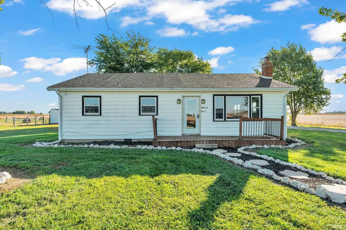 6685 N County Road 800 E ***, Forest, IN 46039-9683