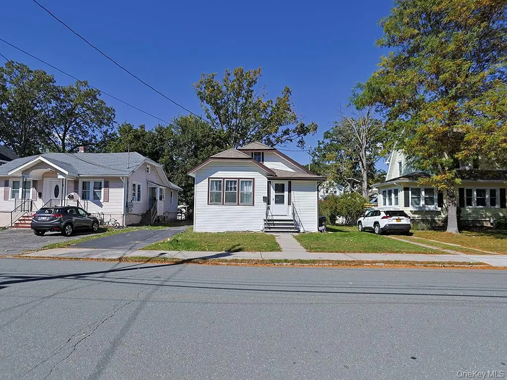 14 Columbia AVE, Middletown, NY 10940