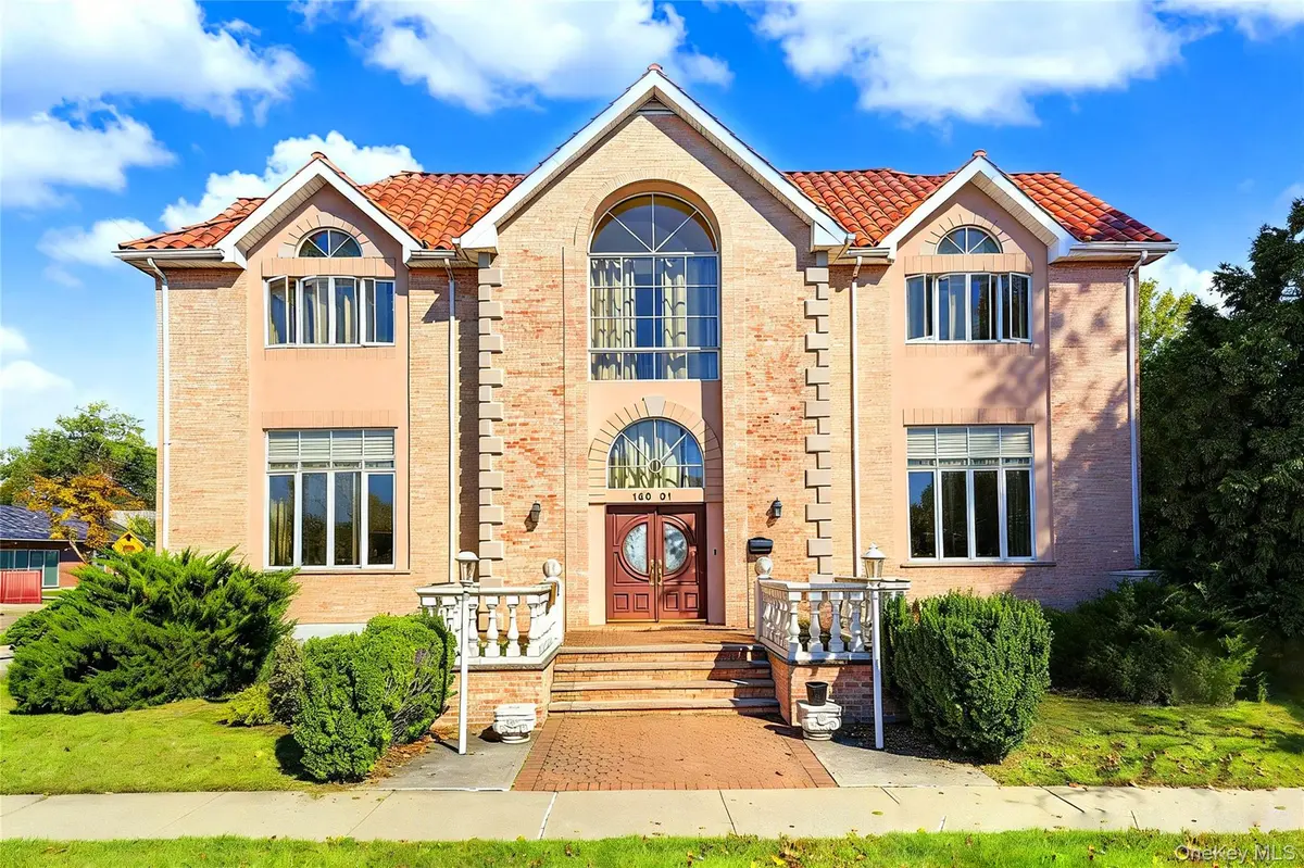 160-01 13 AVE, Whitestone, NY 11357