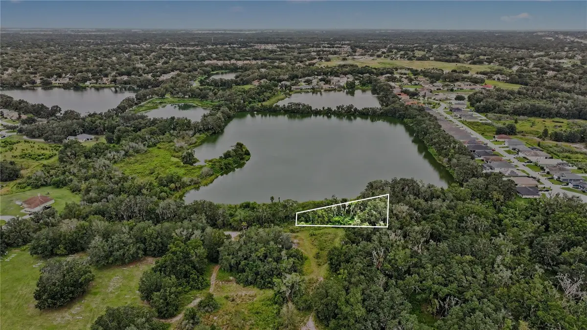 ARNAZ DR, Mulberry, FL 33860