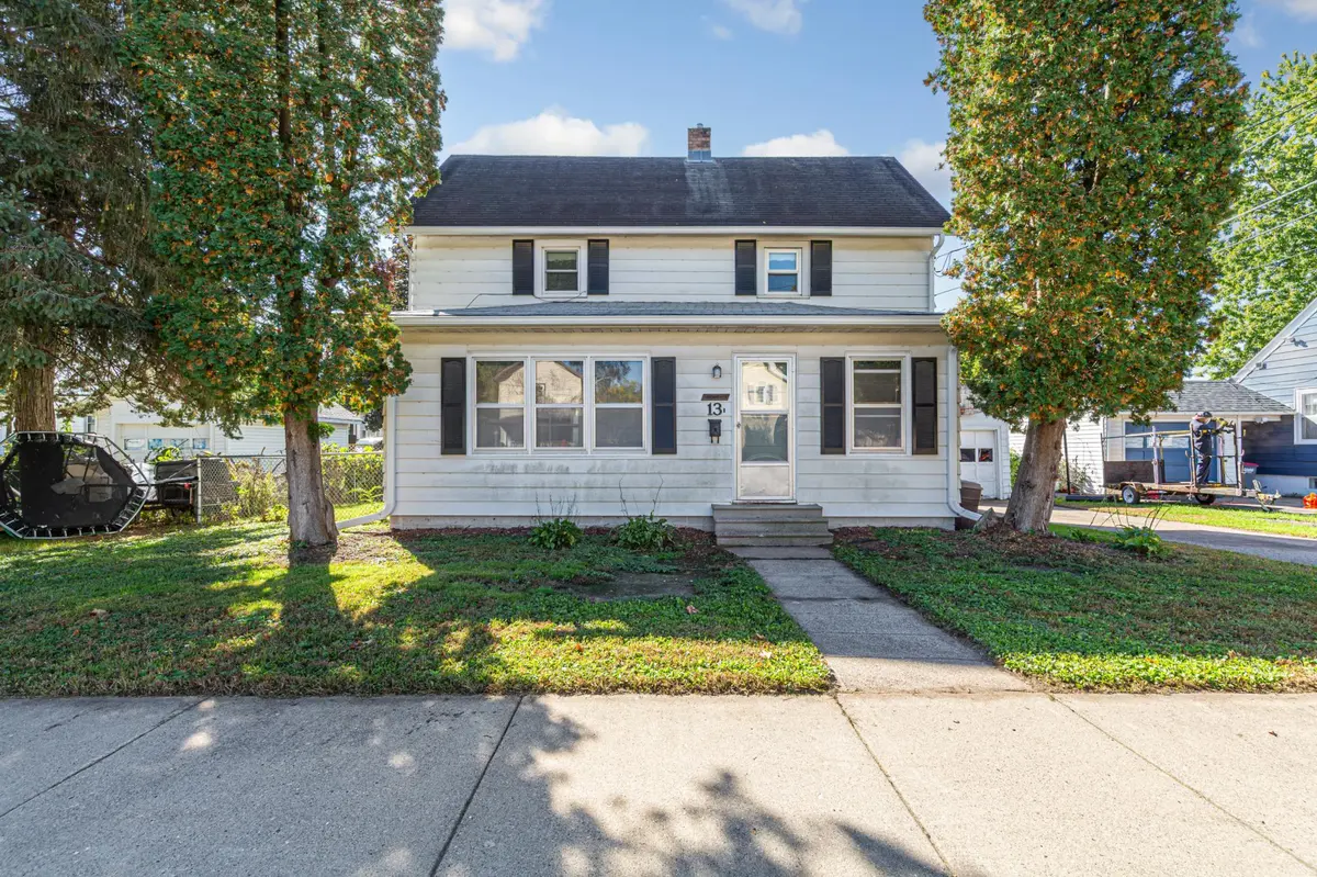 13 12th ST NW, Faribault, MN 55021