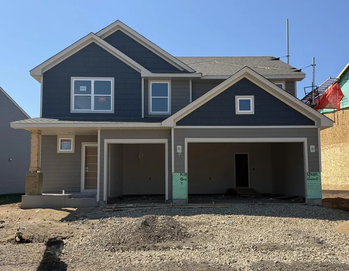 8932 Periwinkle BLVD, Woodbury, MN 55129