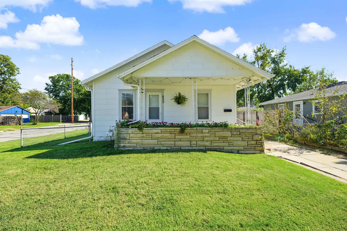 833 Sheridan St, Salina, KS 67401