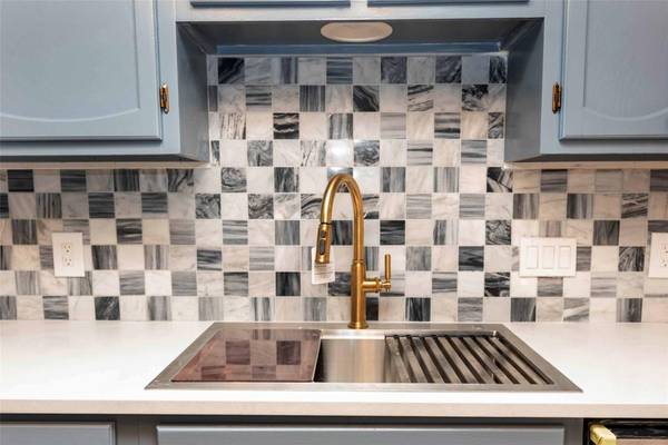 7203 Coronado CIR, Austin, TX 78752