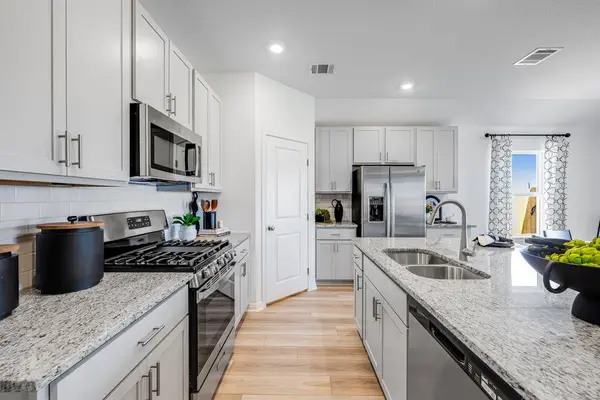 5920 Taunte DR, Del Valle, TX 78617