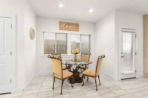 567 White Steppe WAY #26, Georgetown, TX 78626