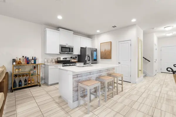 567 White Steppe WAY #26, Georgetown, TX 78626