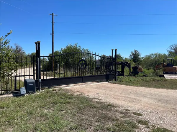 12212 Ballerstedt RD, Elgin, TX 78621