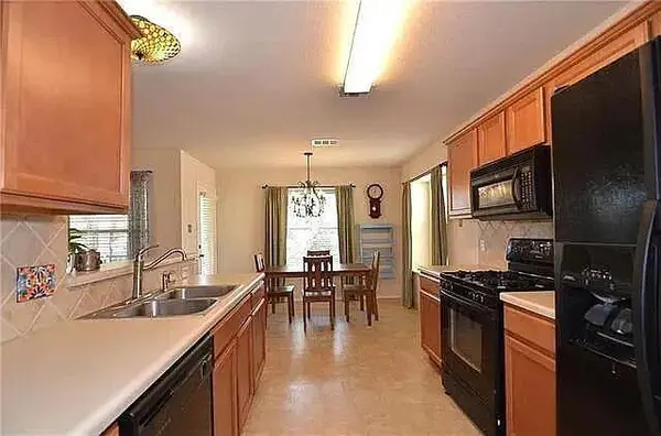 3916 Tapado Canyon TRL, Round Rock, TX 78681