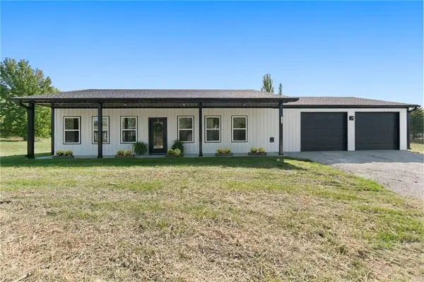 1845 Lafayette DR, Odessa, MO 64076
