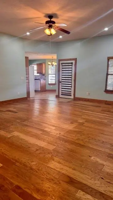307 Jamestown DR, Clinton, MO 64735