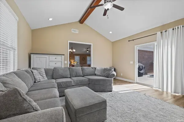 713 N Wild Pine DR, Yorktown, IN 47396
