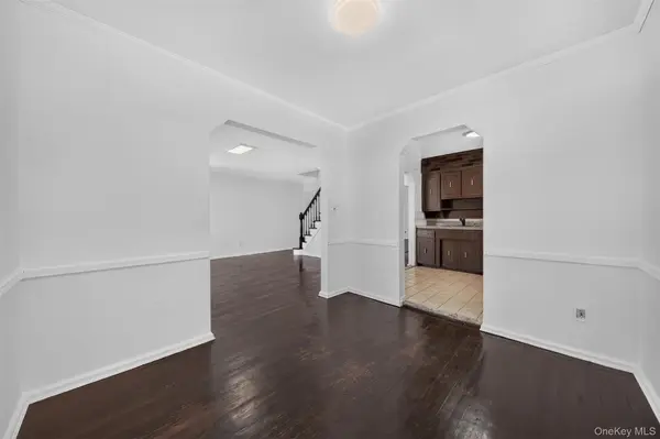 89-68 Springfield BLVD, Queens Village, NY 11427