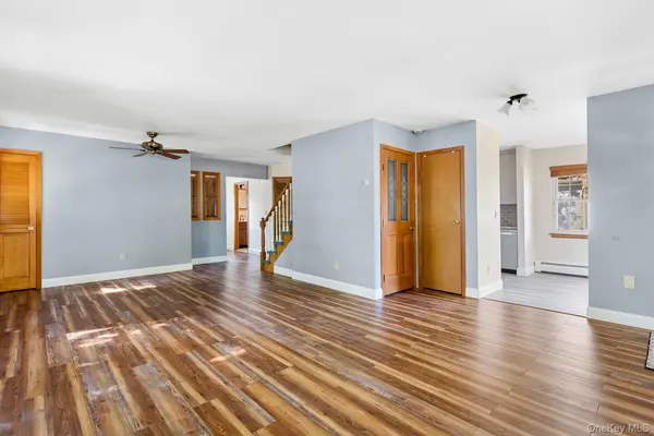 Address not disclosed, Miller Place, NY 11764