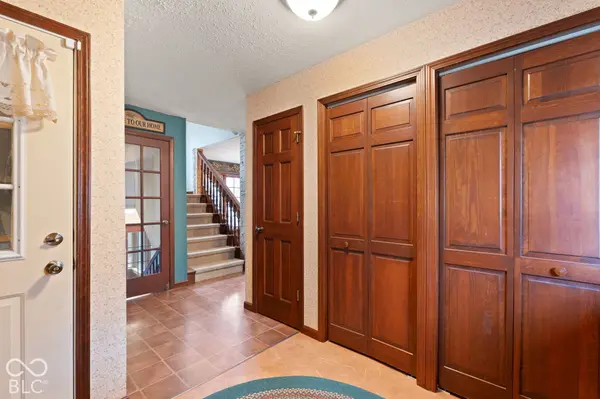 925 W Oakwood Lane, Paoli, IN 47454