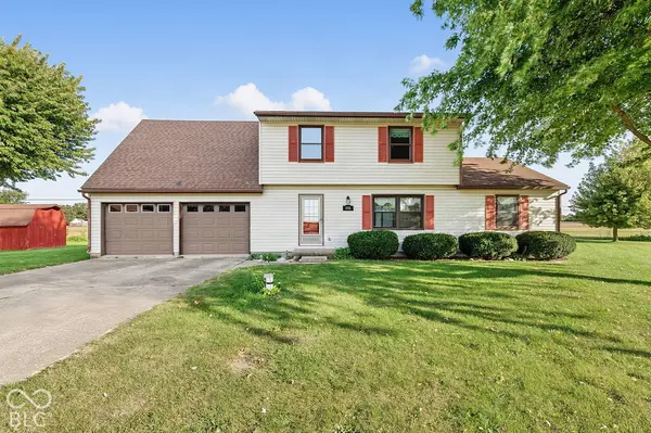 106 Plumlee DR, Tipton, IN 46072
