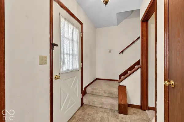 106 Plumlee DR, Tipton, IN 46072