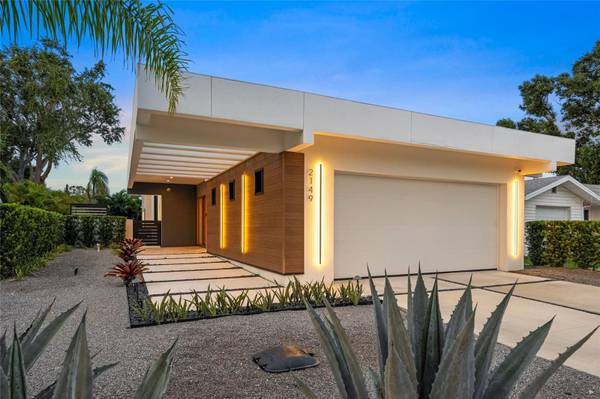 2149 HYDE PARK ST, Sarasota, FL 34239