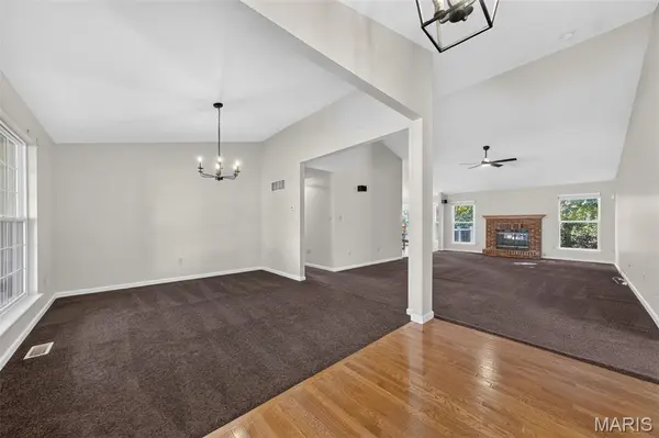 155 Snake River DR, Dardenne Prairie, MO 63368