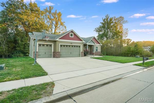 8914 Wheat DR, Troy, IL 62294