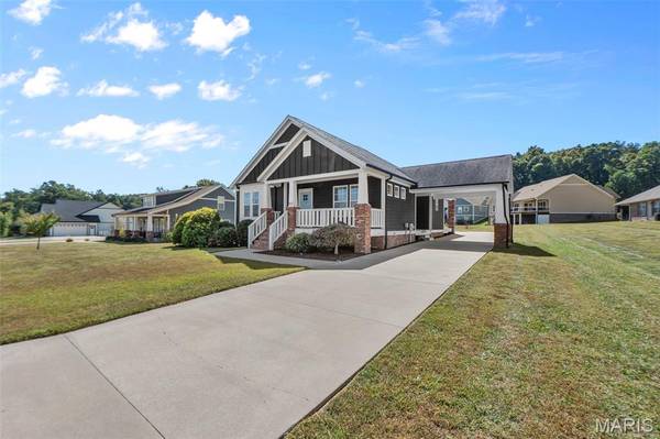 557 Cloverdale Ranch RD, Cape Girardeau, MO 63701