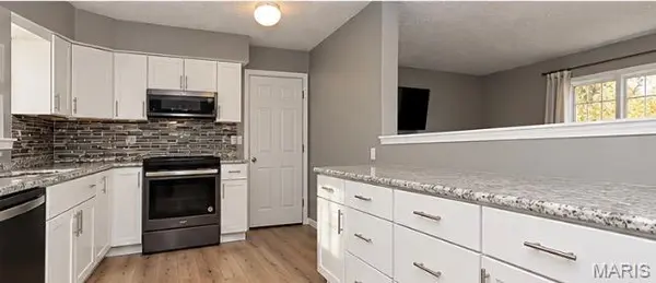 2319 Ridge RD, Jackson, MO 63755