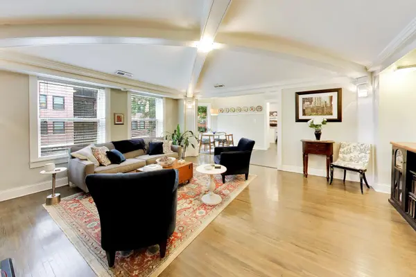 955 W Carmen AVE #2B, Chicago, IL 60640