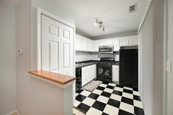 59 Gant CIR #G, Streamwood, IL 60107