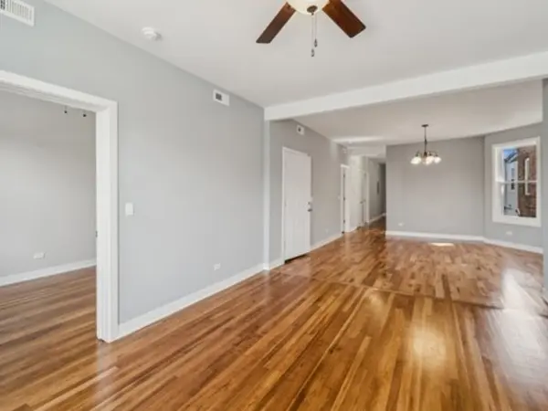 539 N Trumbull AVE, Chicago, IL 60624