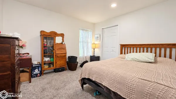 409 Secor AVE, Forest City, IA 50436