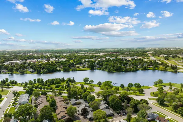 400 Oakland PL NE #9, Austin, MN 55912