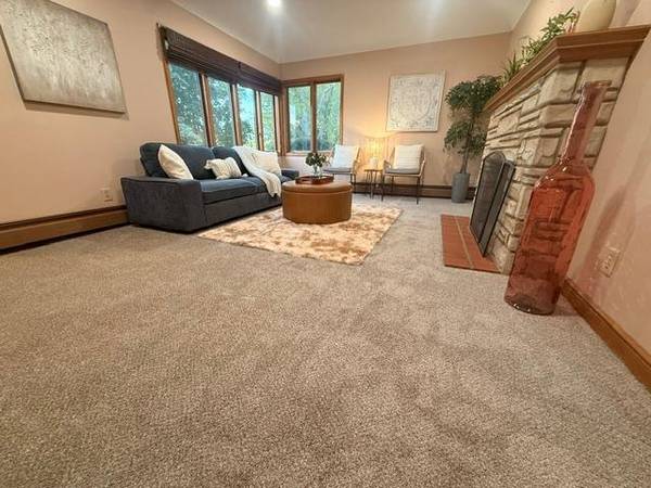 1603 Frost AVE, Maplewood, MN 55109