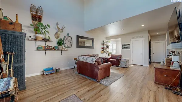 4708 Belgian Lane, Pasco, WA 99301
