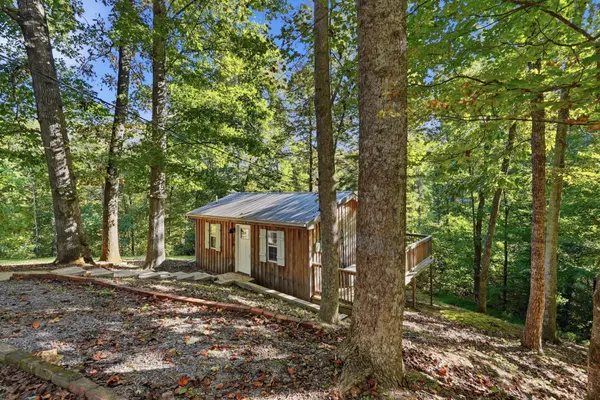 218 Poplar Pl, Smithville, TN 37166