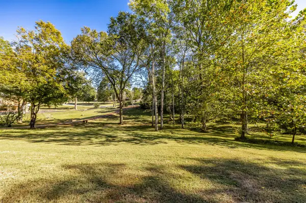 1940 Graceland Dr, Goodlettsville, TN 37072