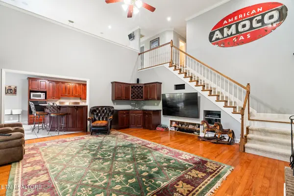 1013 Creekbrook Lane, Seymour, TN 37865