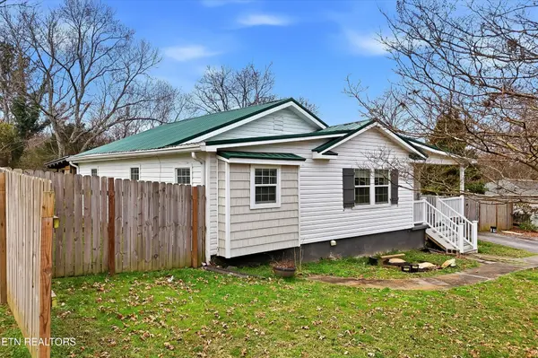 1080 6th St, Cleveland, TN 37311