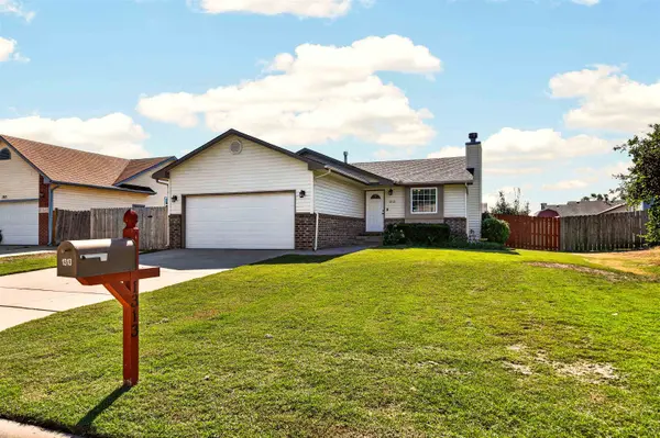 1313 E Lonna St, Haysville, KS 67060