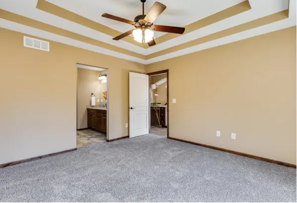 3817 N Rutgers St, Maize, KS 67101