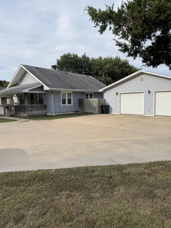 1447 N Custer Ln, Augusta, KS 67010