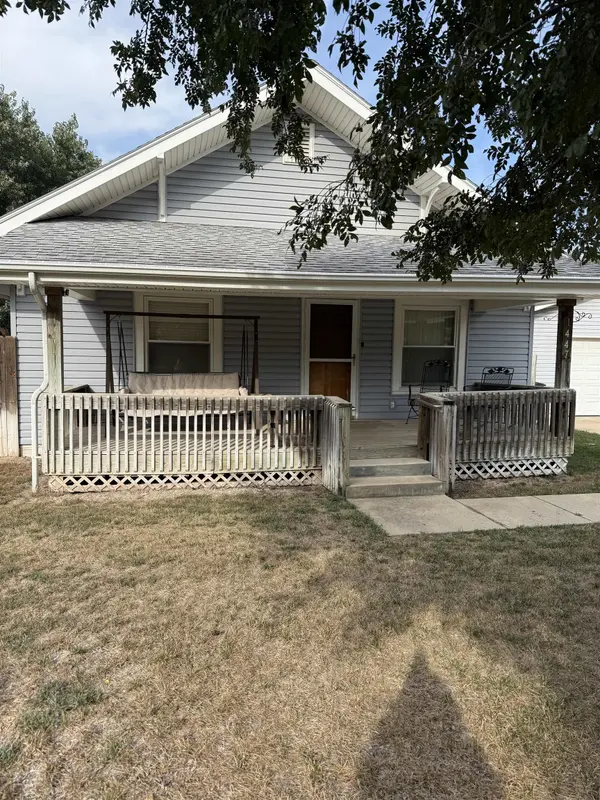 1447 N Custer Ln, Augusta, KS 67010