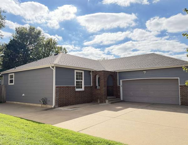 2342 N Sandplum, Wichita, KS 67205