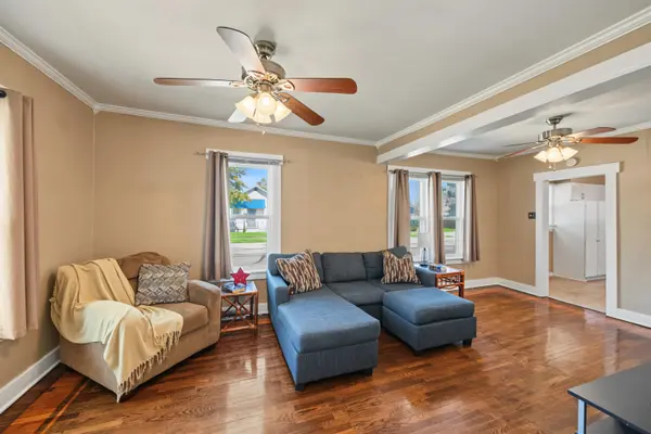 833 Sheridan St, Salina, KS 67401